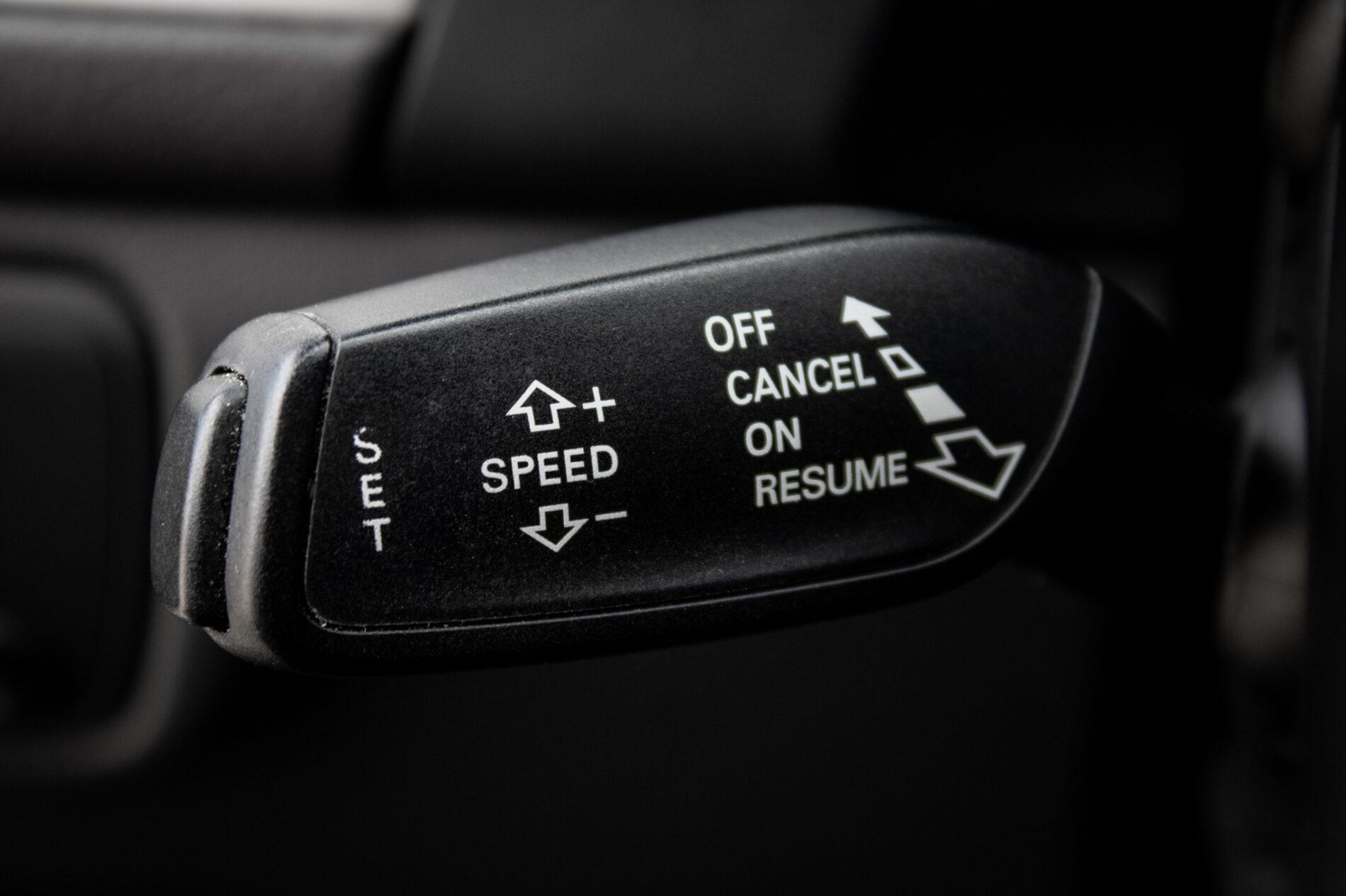 2013 AUDI A6, čierna sedan, 273 960 km
