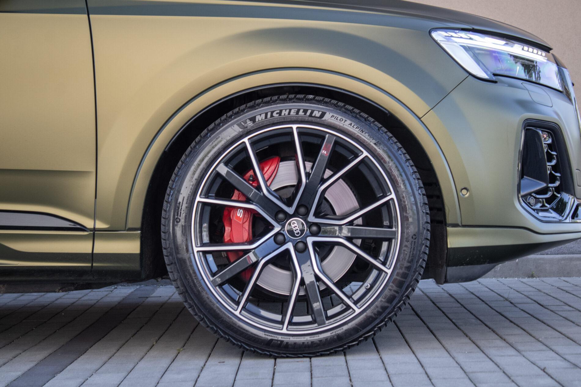 2025 AUDI SQ7, zelená suv, 36 219 km