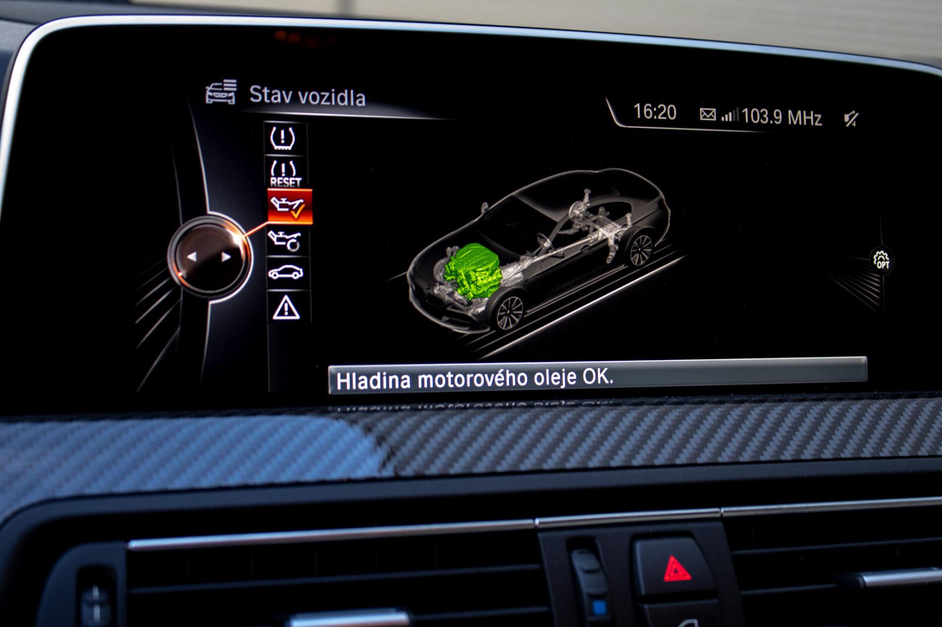 2017 BMW M6, sivá sedan, 30 396 km