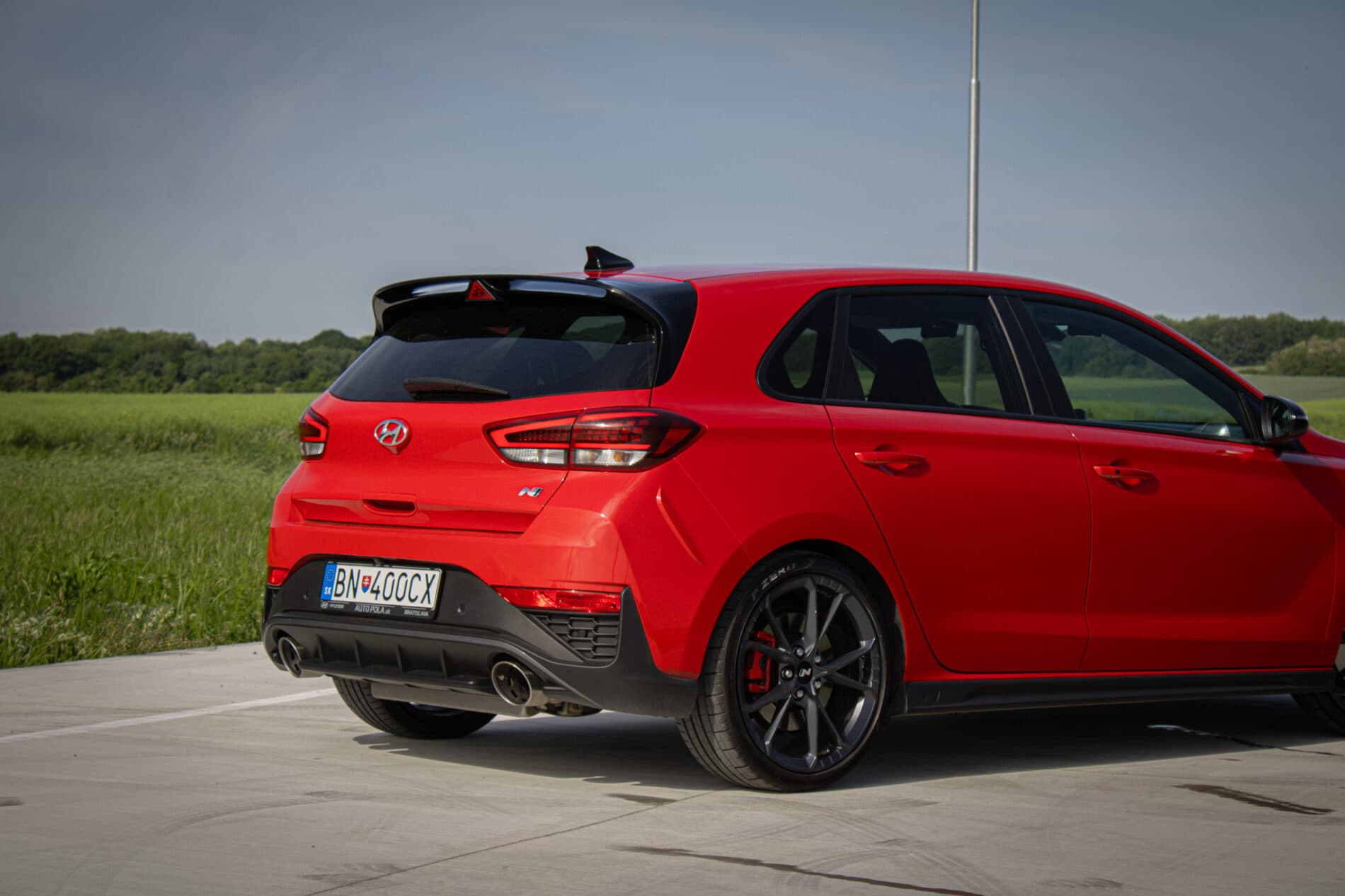2021 Hyundai i30 N, červená hatchback, 46 172 km