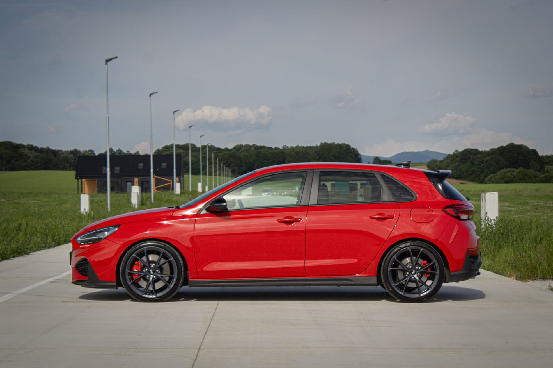 2021 Hyundai i30 N, červená hatchback, 46 172 km