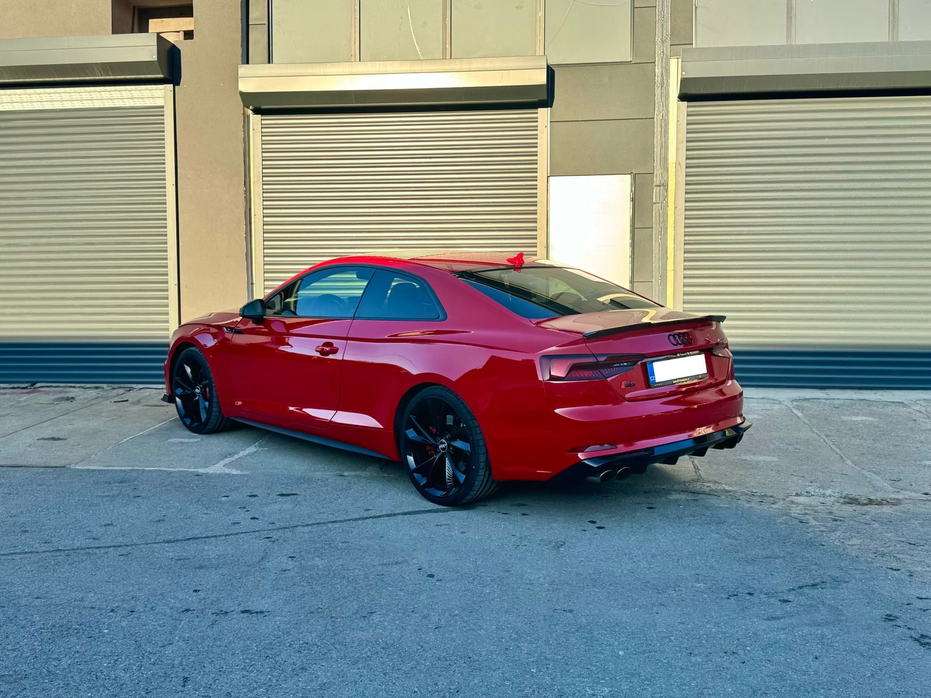 2018 AUDI S5 Coupé, červená kupé, 180 000 km