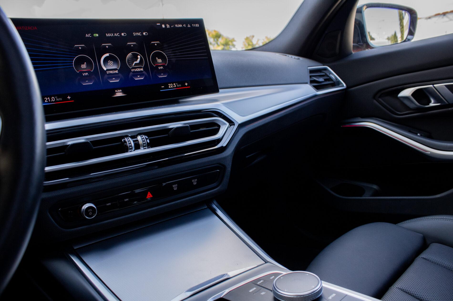 2023 BMW M340i, červená kombi, 36 400 km