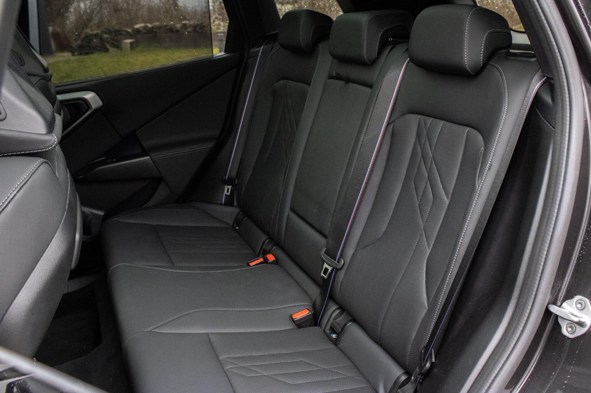 2025 BMW X3 M50, sivá suv, 19 096 km