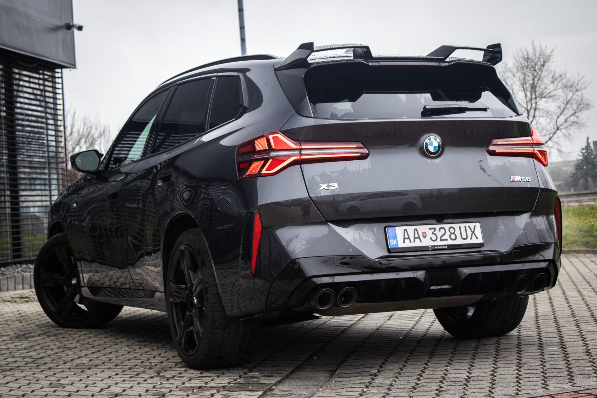 2025 BMW X3 M50, sivá suv, 19 096 km