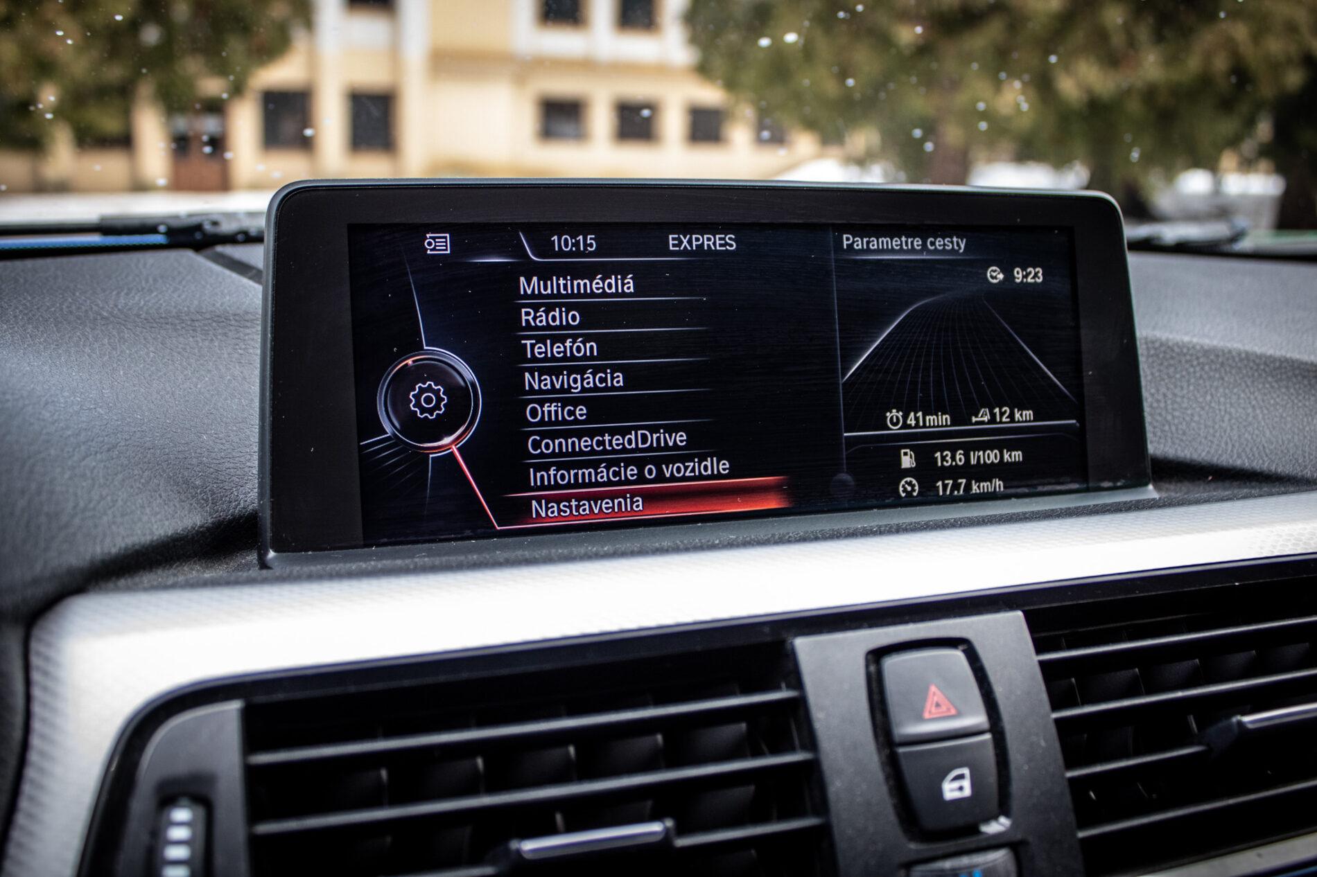2015 BMW 328i, modrá kombi, 169 629 km
