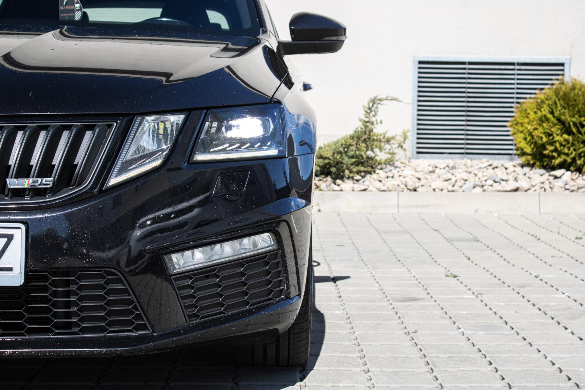 2017 Skoda Octavia RS, čierna kombi, 216 446 km