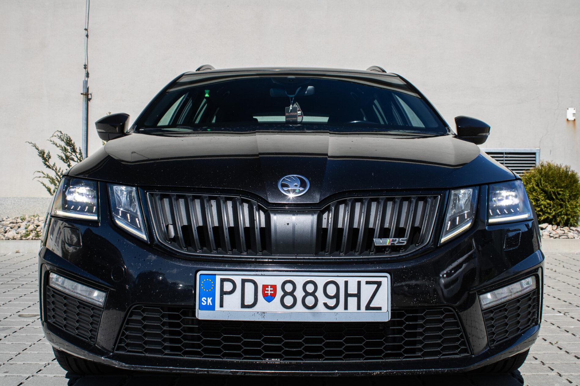 2017 Skoda Octavia RS, čierna kombi, 216 446 km