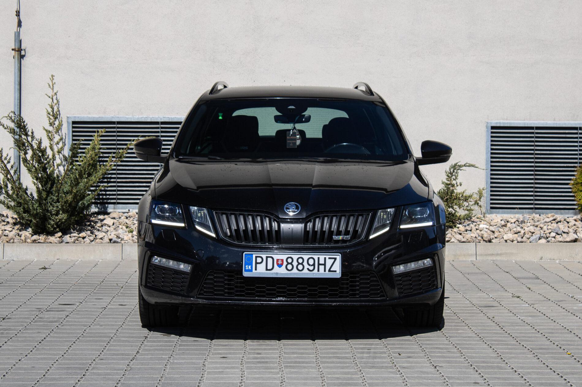 2017 Skoda Octavia RS, čierna kombi, 216 446 km