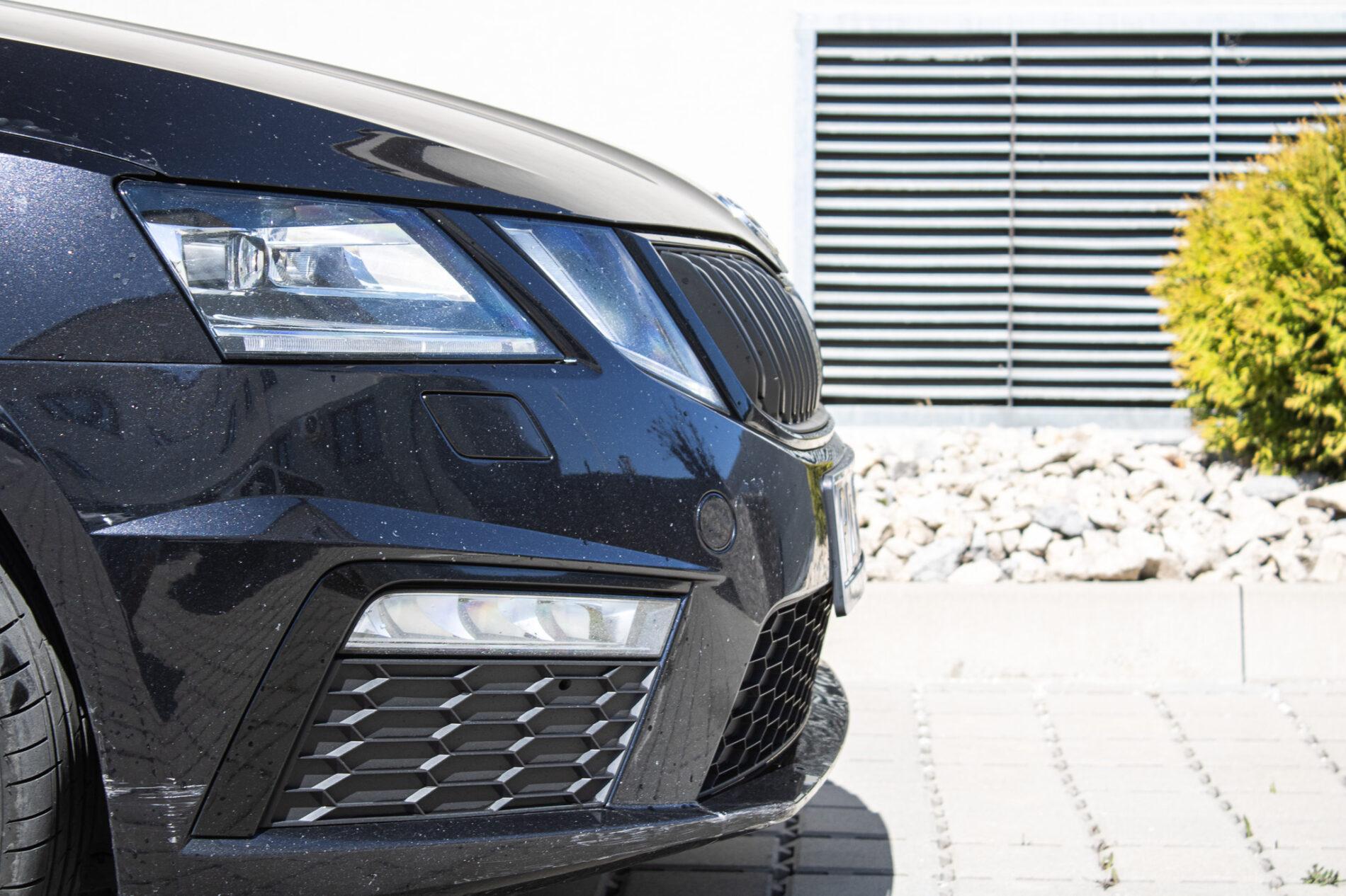 2017 Skoda Octavia RS, čierna kombi, 216 446 km