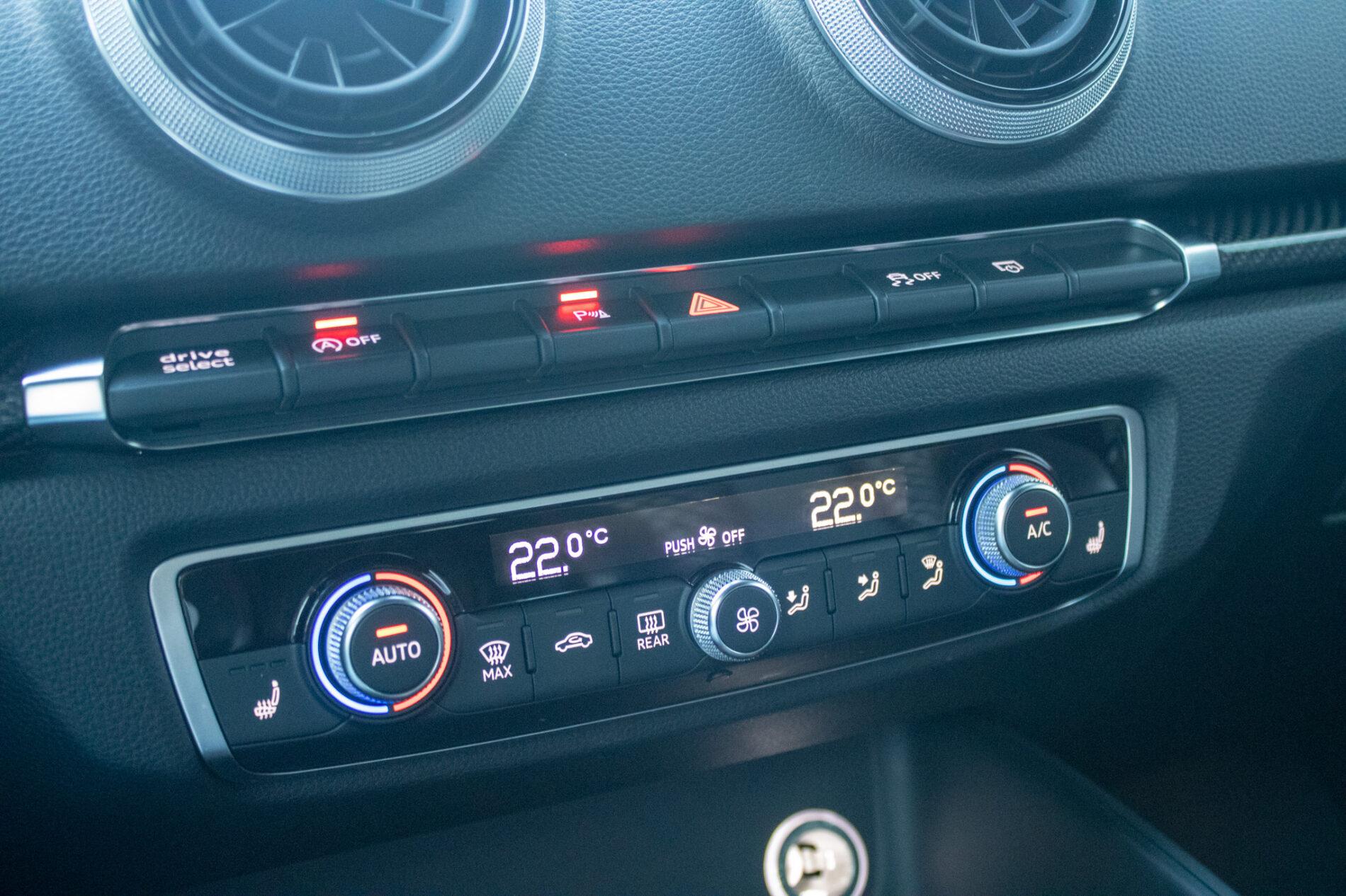 2018 AUDI RS3, zelená hatchback, 126 815 km