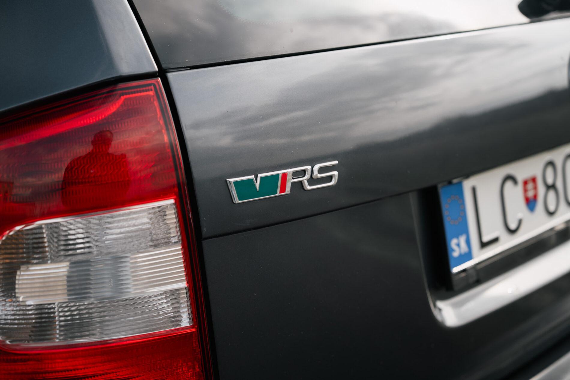 2009 Skoda Octavia RS, sivá kombi, 218 219 km