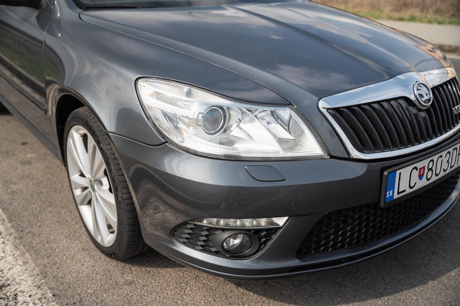 2009 Skoda Octavia RS, sivá kombi, 218 219 km