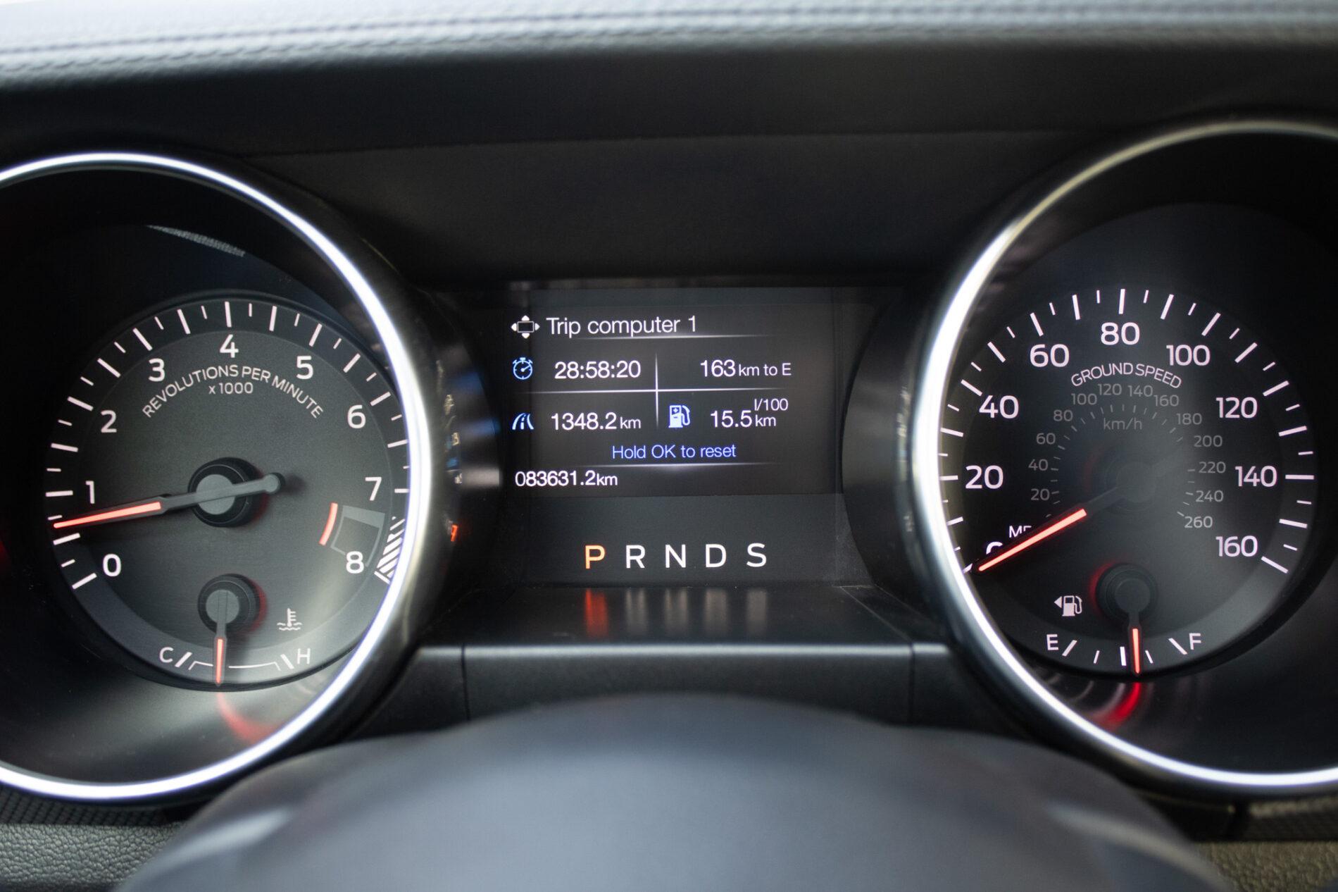 2022 Ford Mustang Mach 1, sivá kupé, 83 631 km