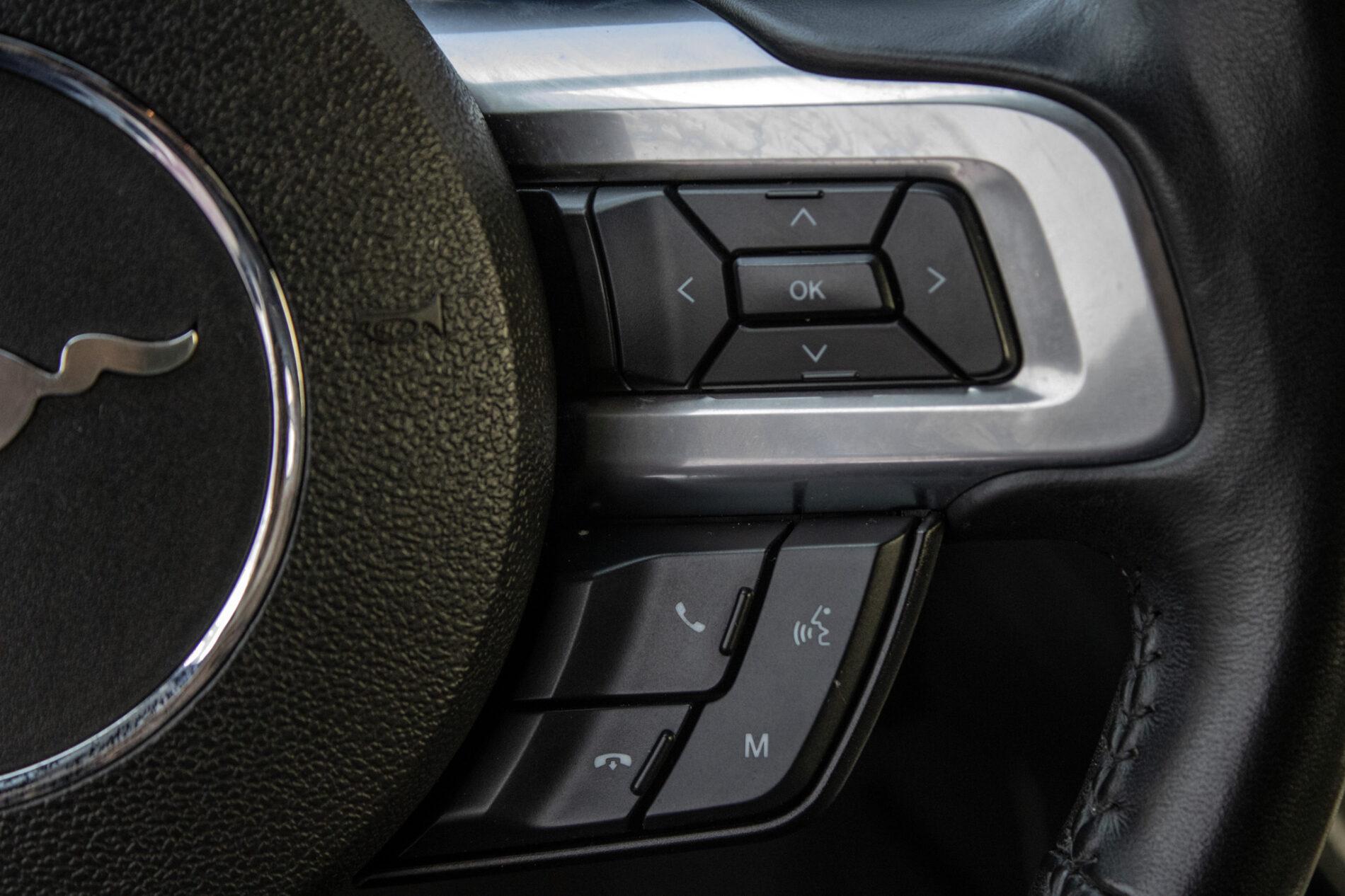 2022 Ford Mustang Mach 1, sivá kupé, 83 631 km