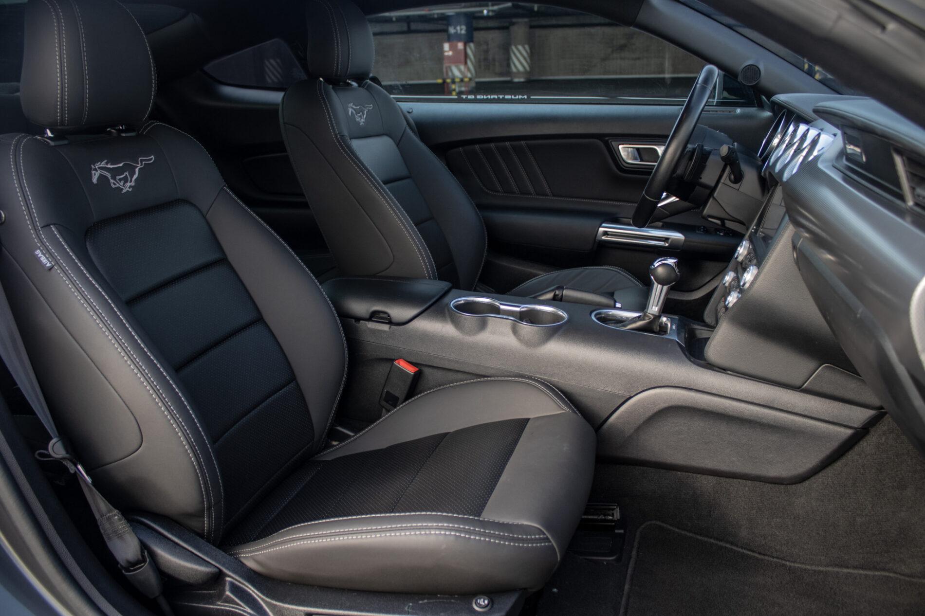 2022 Ford Mustang Mach 1, sivá kupé, 83 631 km
