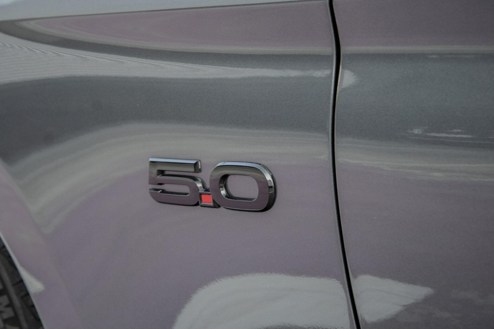 2022 Ford Mustang Mach 1, sivá kupé, 83 631 km