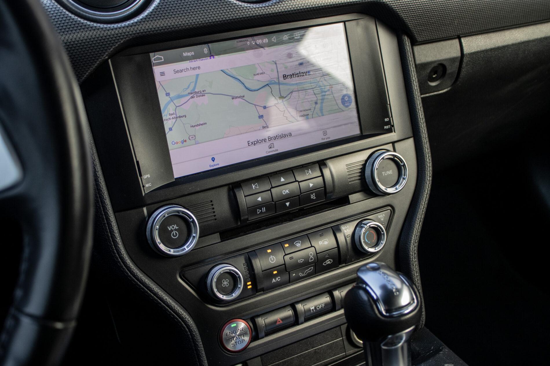 2022 Ford Mustang Mach 1, sivá kupé, 83 631 km