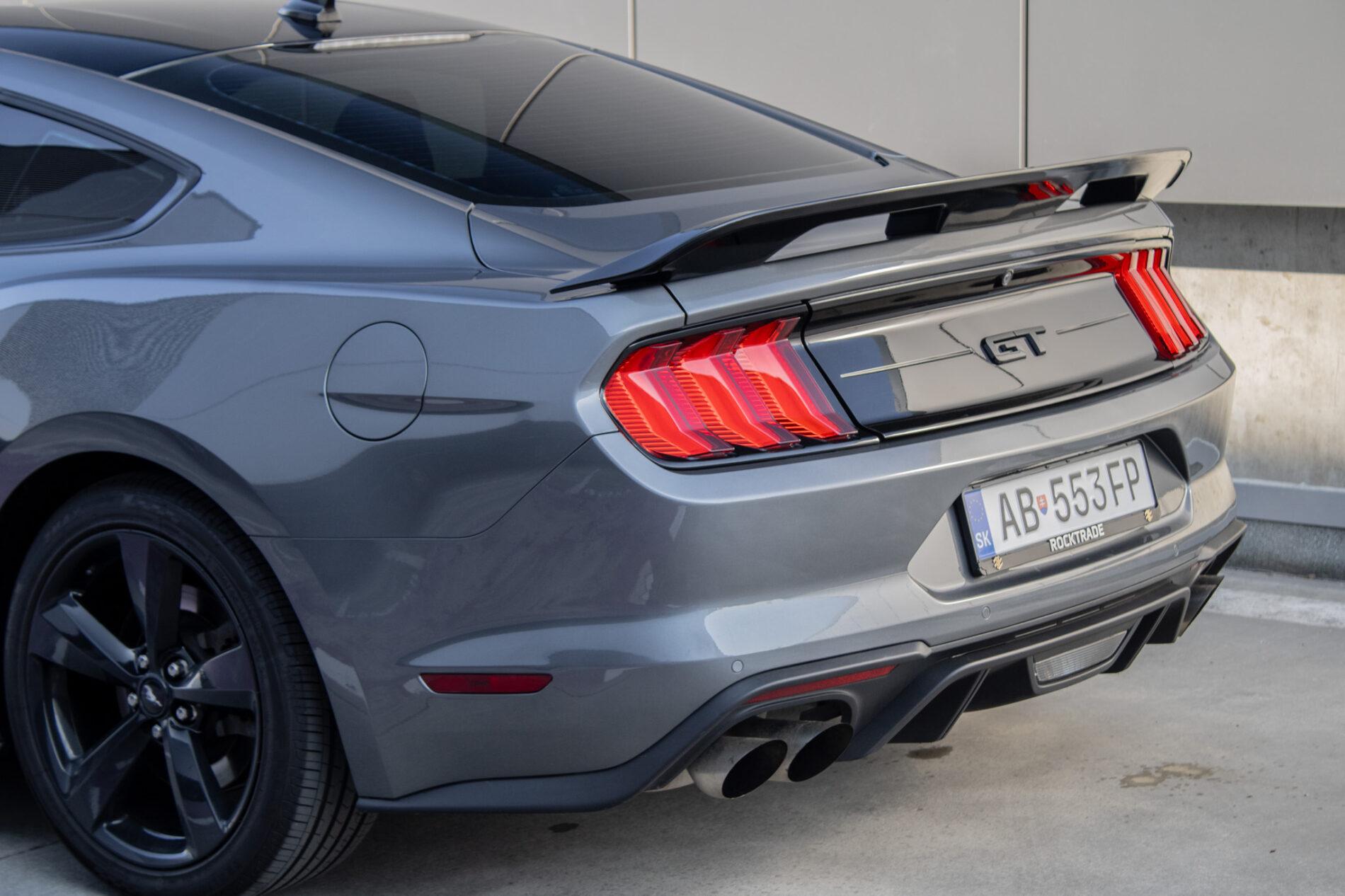 2022 Ford Mustang Mach 1, sivá kupé, 83 631 km