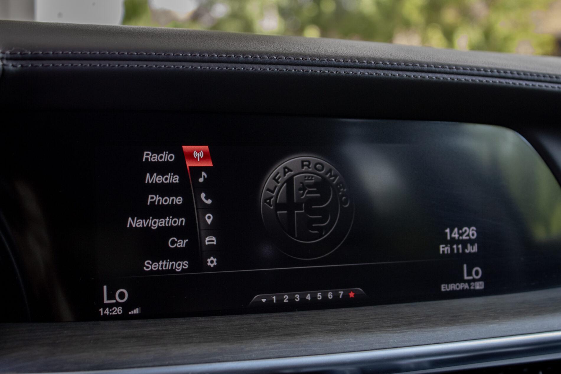 2019 Alfa Romeo Stelvio, sivá suv, 56 139 km