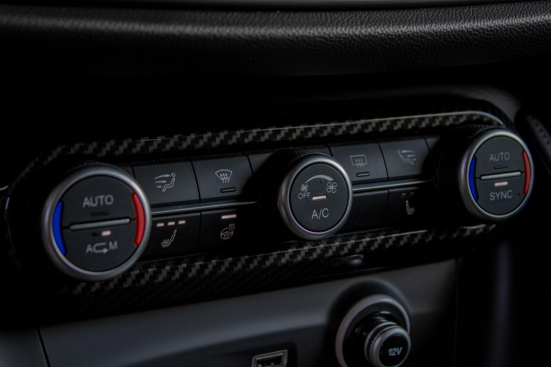 2019 Alfa Romeo Stelvio, sivá suv, 56 139 km