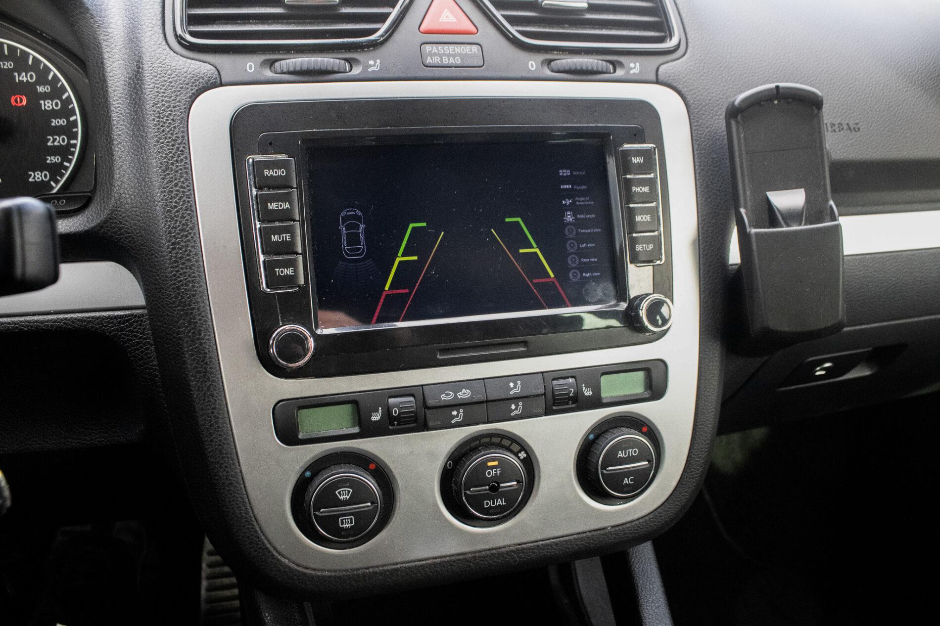 2008 Volkswagen Scirocco, čierna kupé, 201 883 km