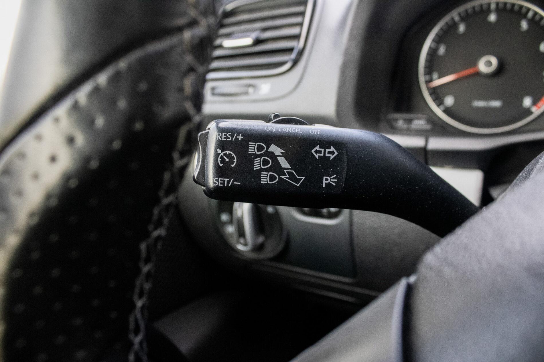 2008 Volkswagen Scirocco, čierna kupé, 201 883 km