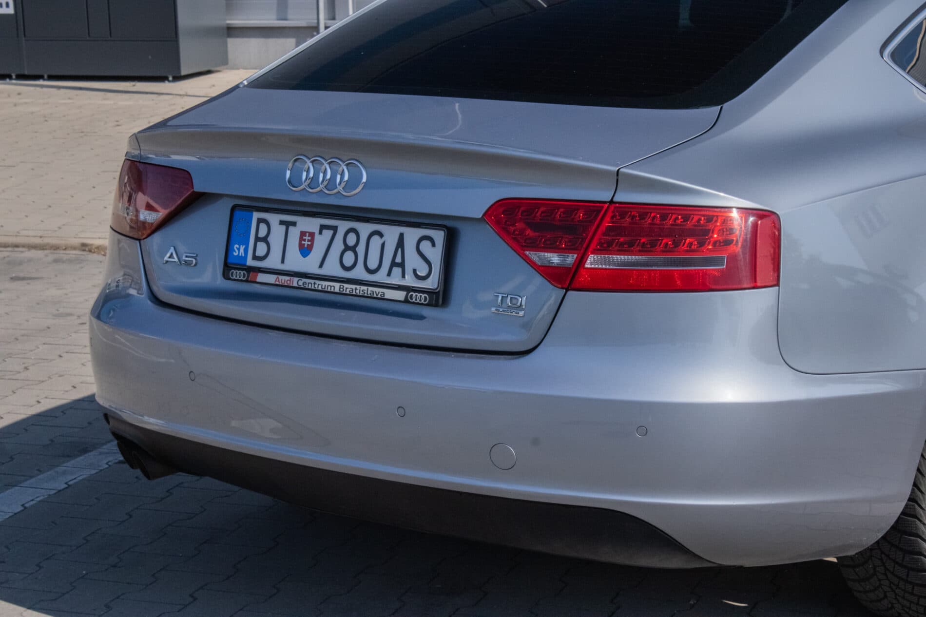 2011 AUDI A5, sivá kupé, 244 879 km