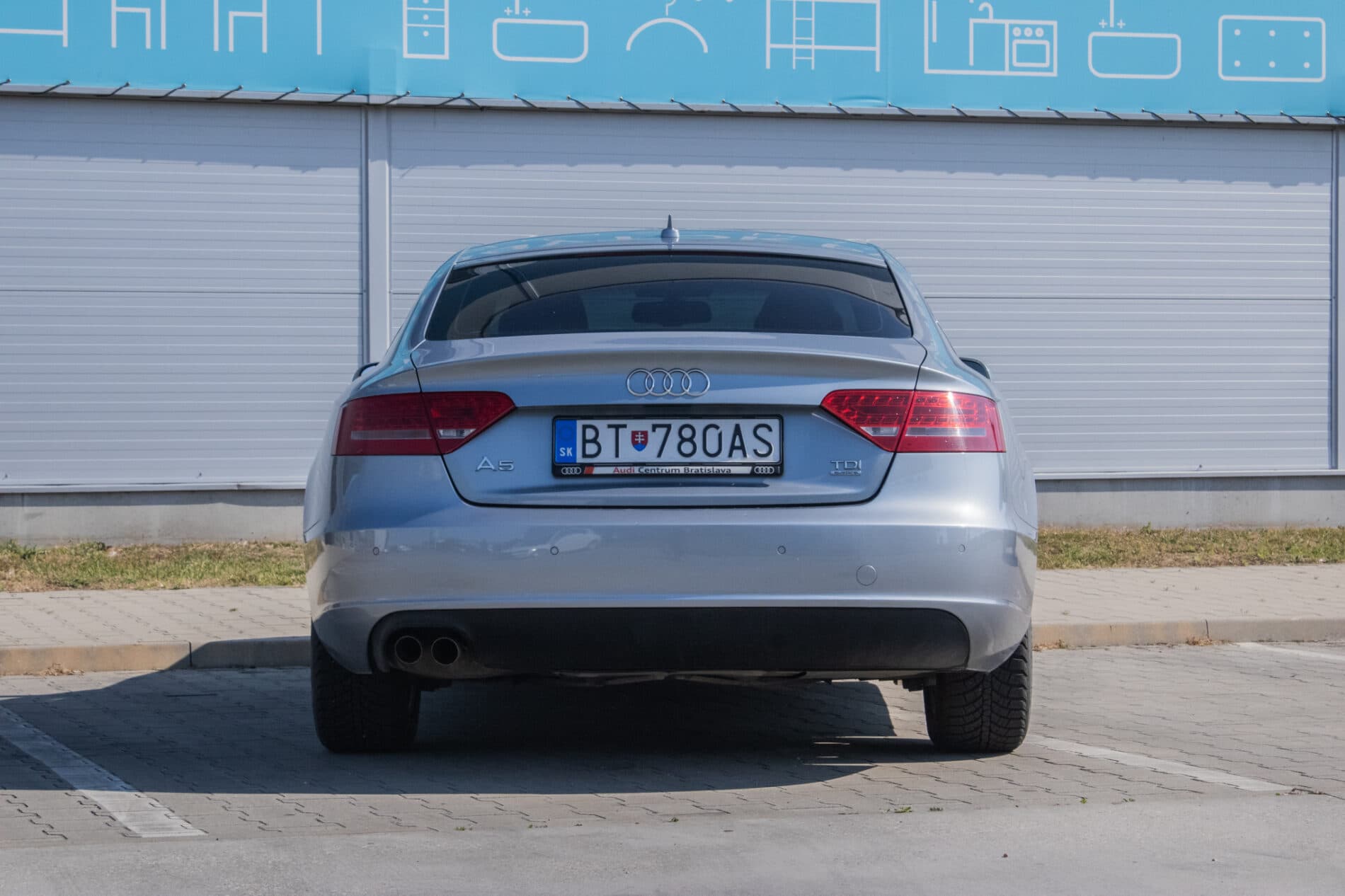 2011 AUDI A5, sivá kupé, 244 879 km