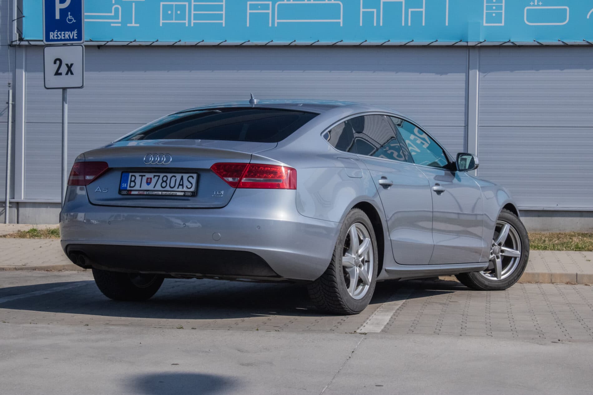 2011 AUDI A5, sivá kupé, 244 879 km