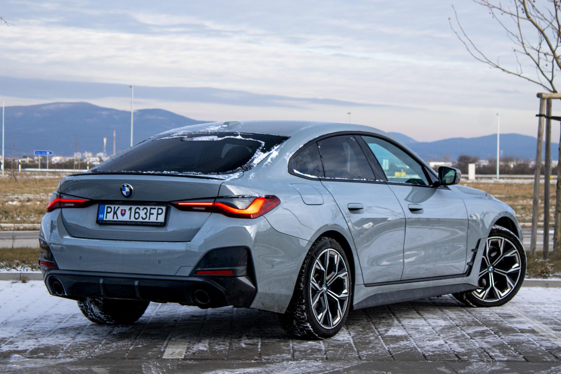 2022 BMW 430i, sivá kupé, 82 471 km