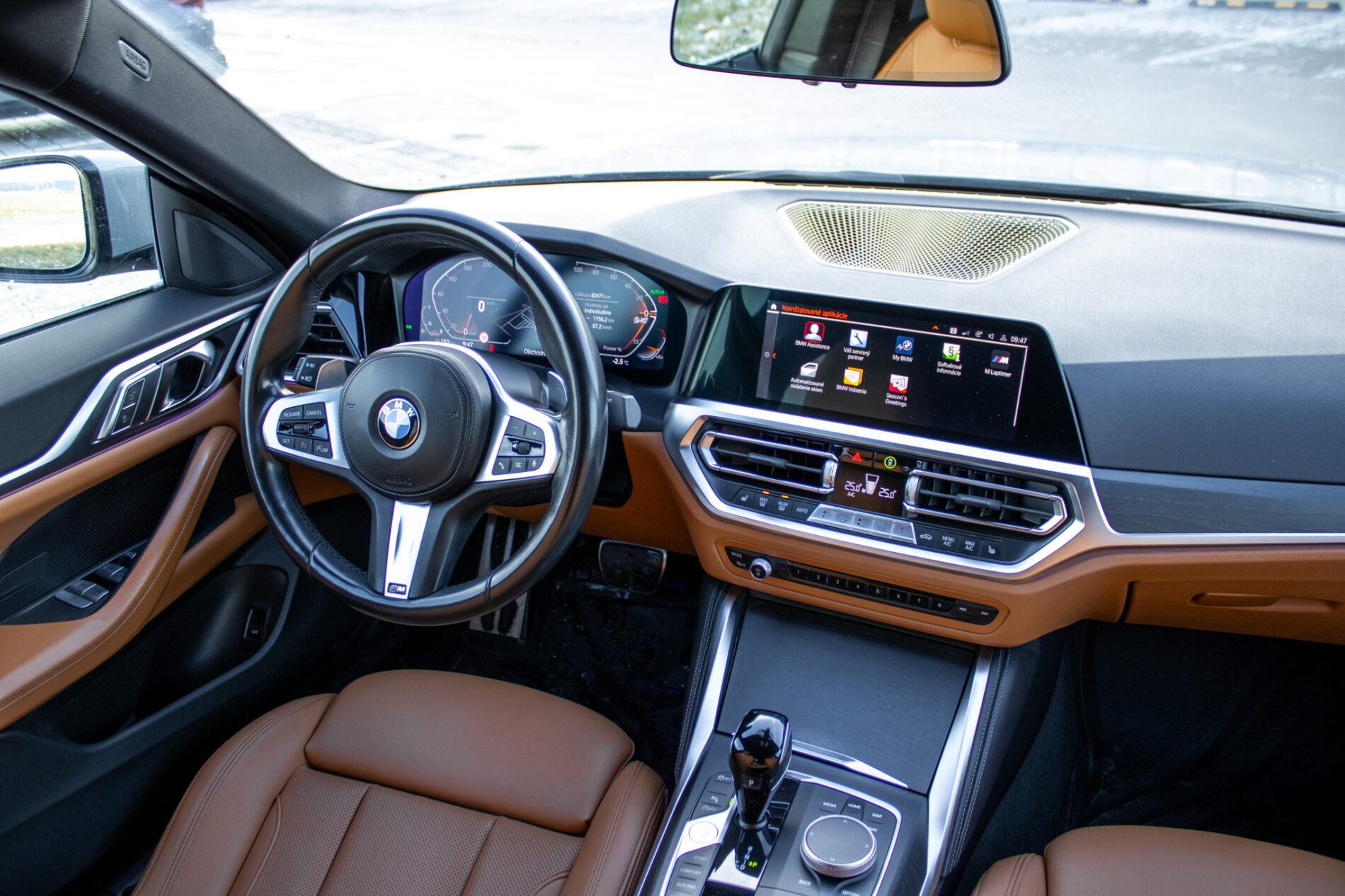 2022 BMW 430i, sivá kupé, 82 471 km