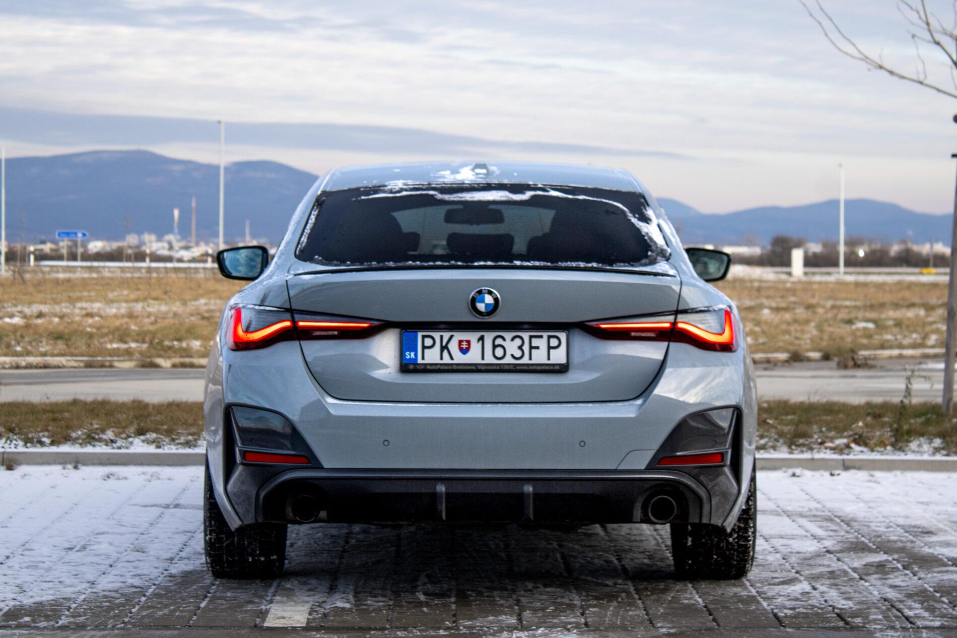 2022 BMW 430i, sivá kupé, 82 471 km
