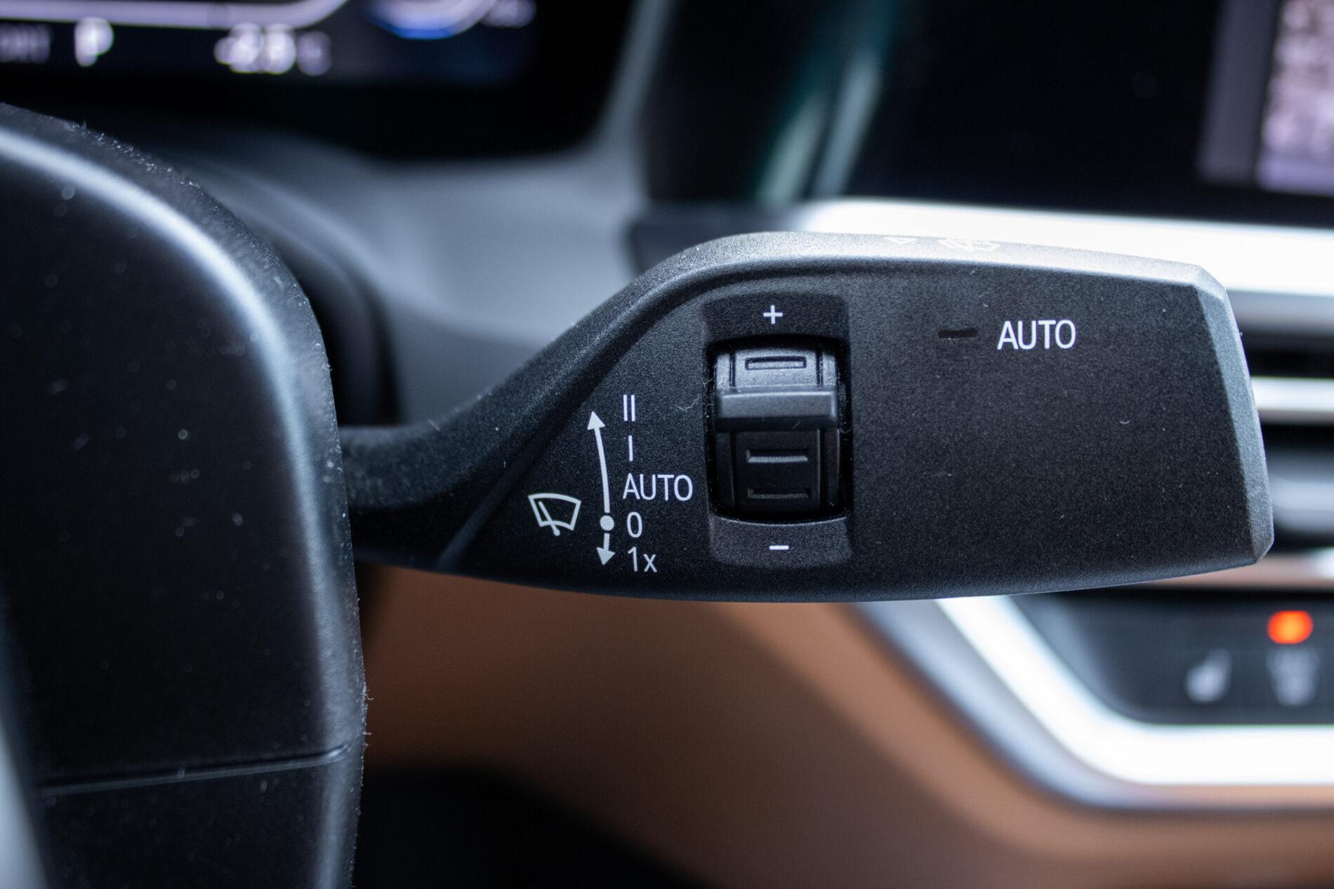 2022 BMW 430i, sivá kupé, 82 471 km