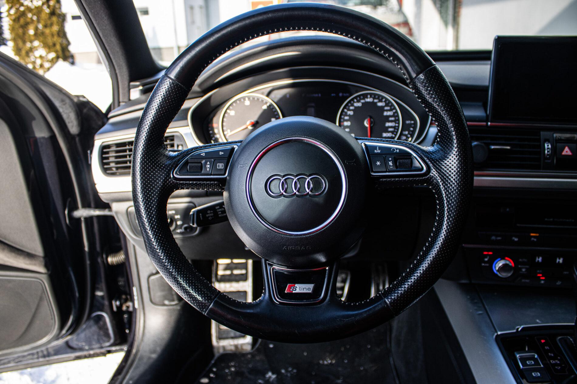 2015 AUDI A6, modrá kombi, 246 277 km