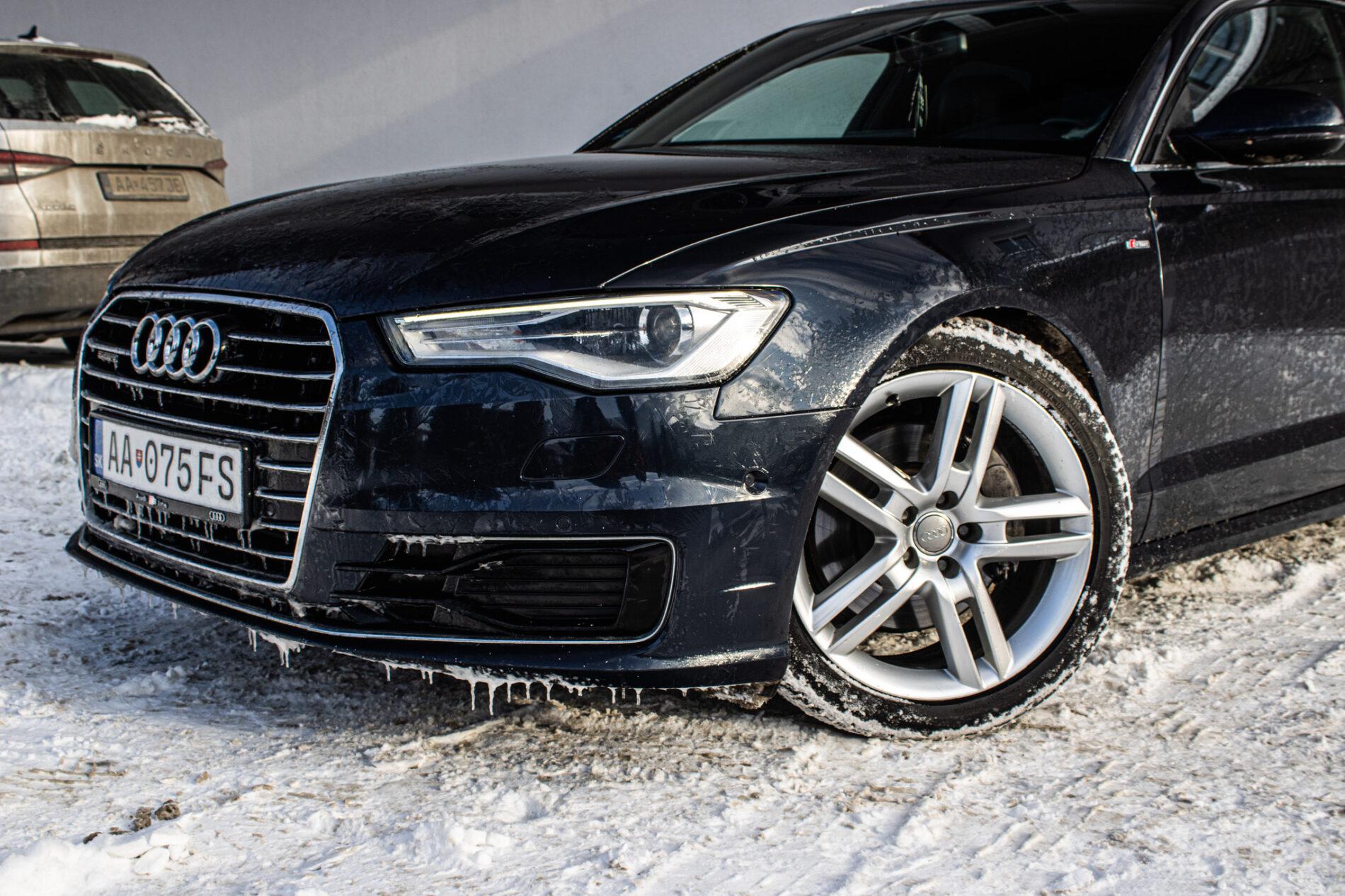 2015 AUDI A6, modrá kombi, 246 277 km