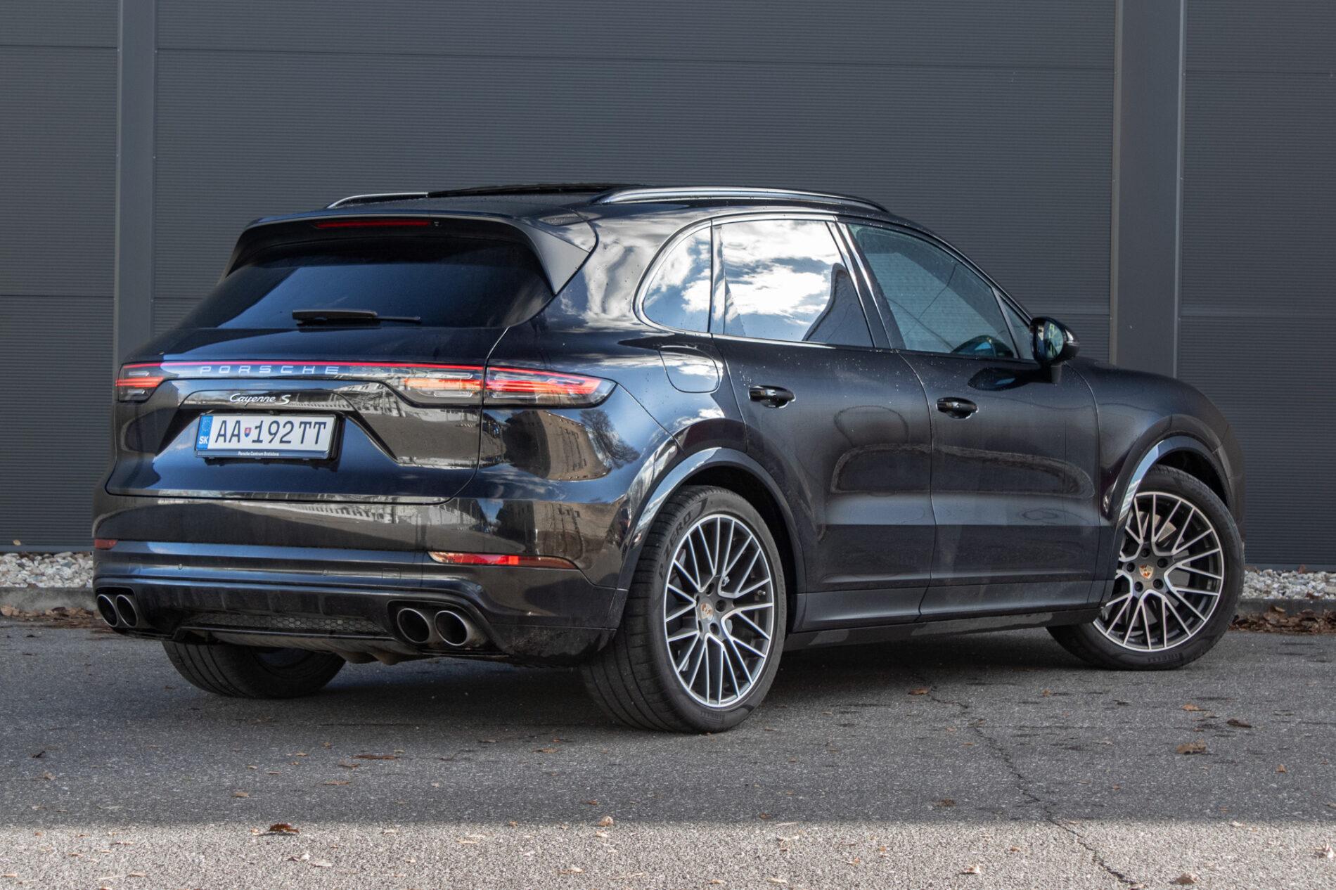2018 Porsche Cayenne S, čierna suv, 168 000 km
