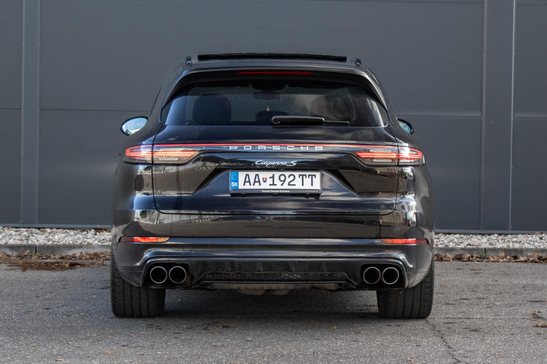2018 Porsche Cayenne S, čierna suv, 168 000 km
