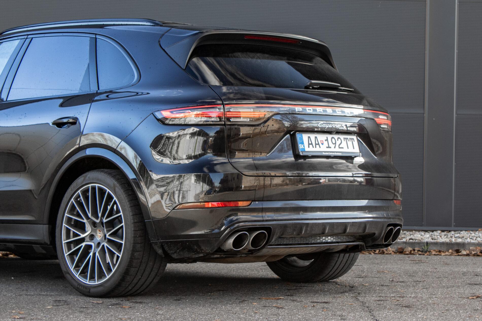 2018 Porsche Cayenne S, čierna suv, 168 000 km