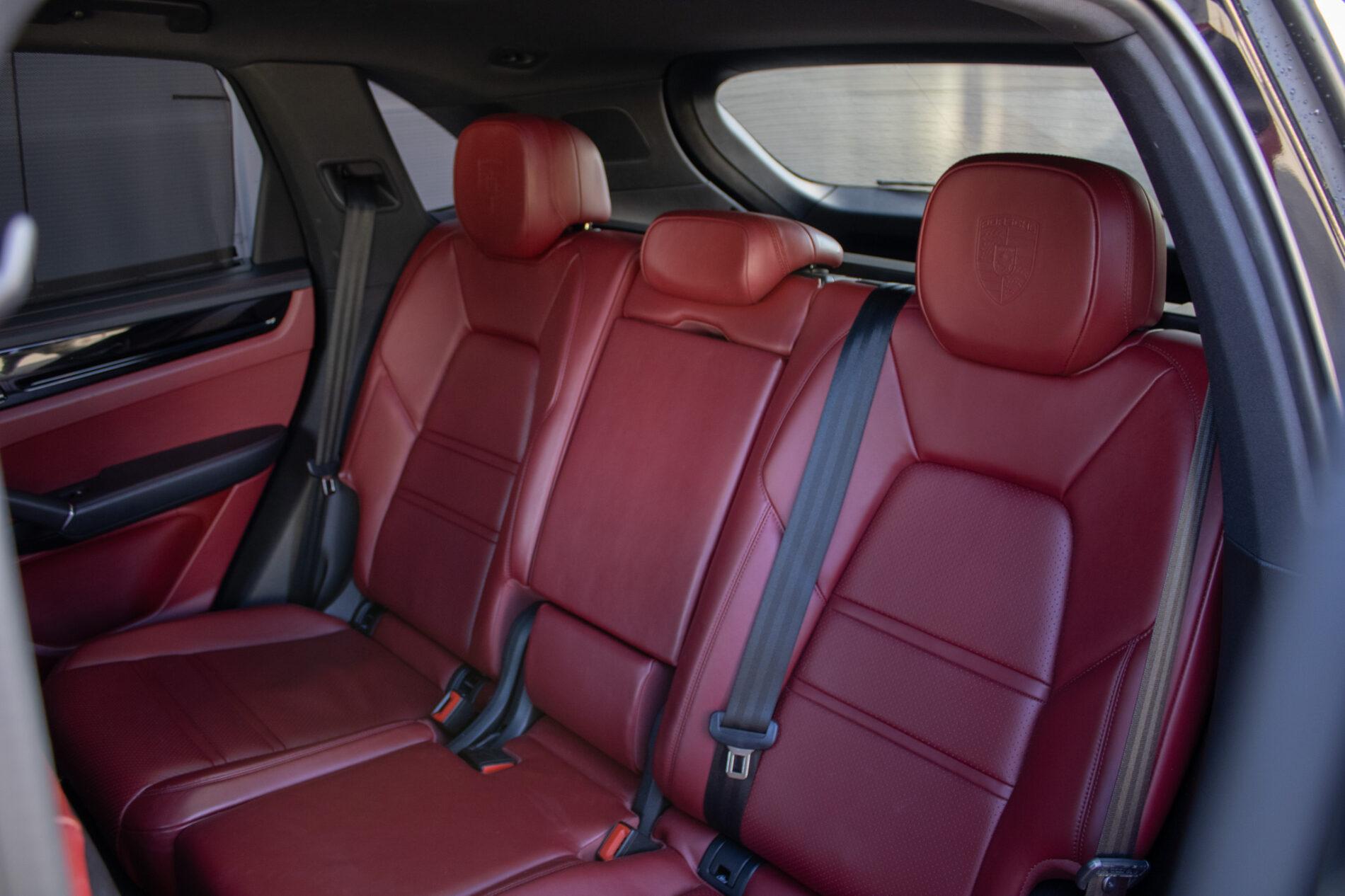 2018 Porsche Cayenne S, čierna suv, 168 000 km