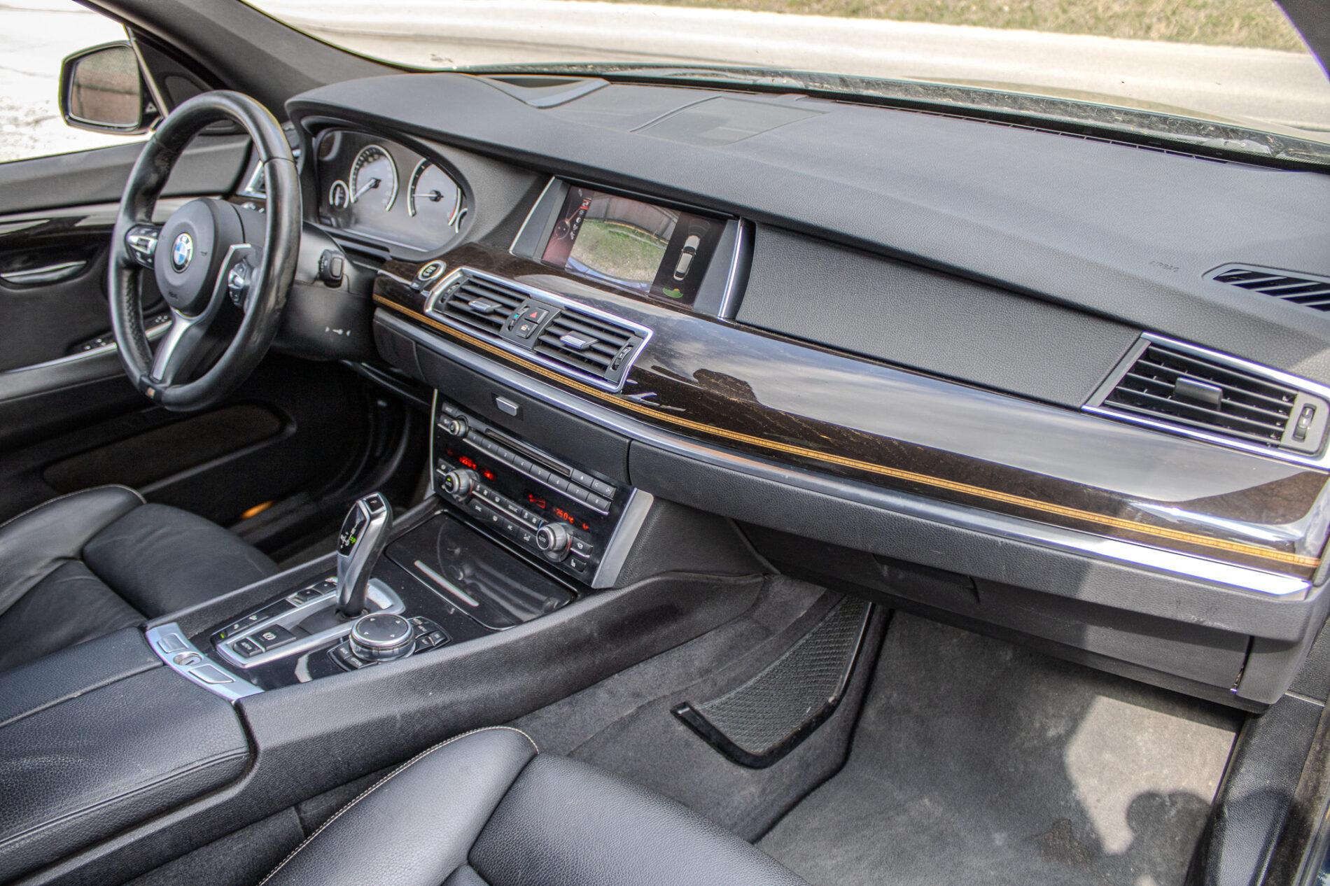 2016 BMW 530d, čierna, 258 656 km