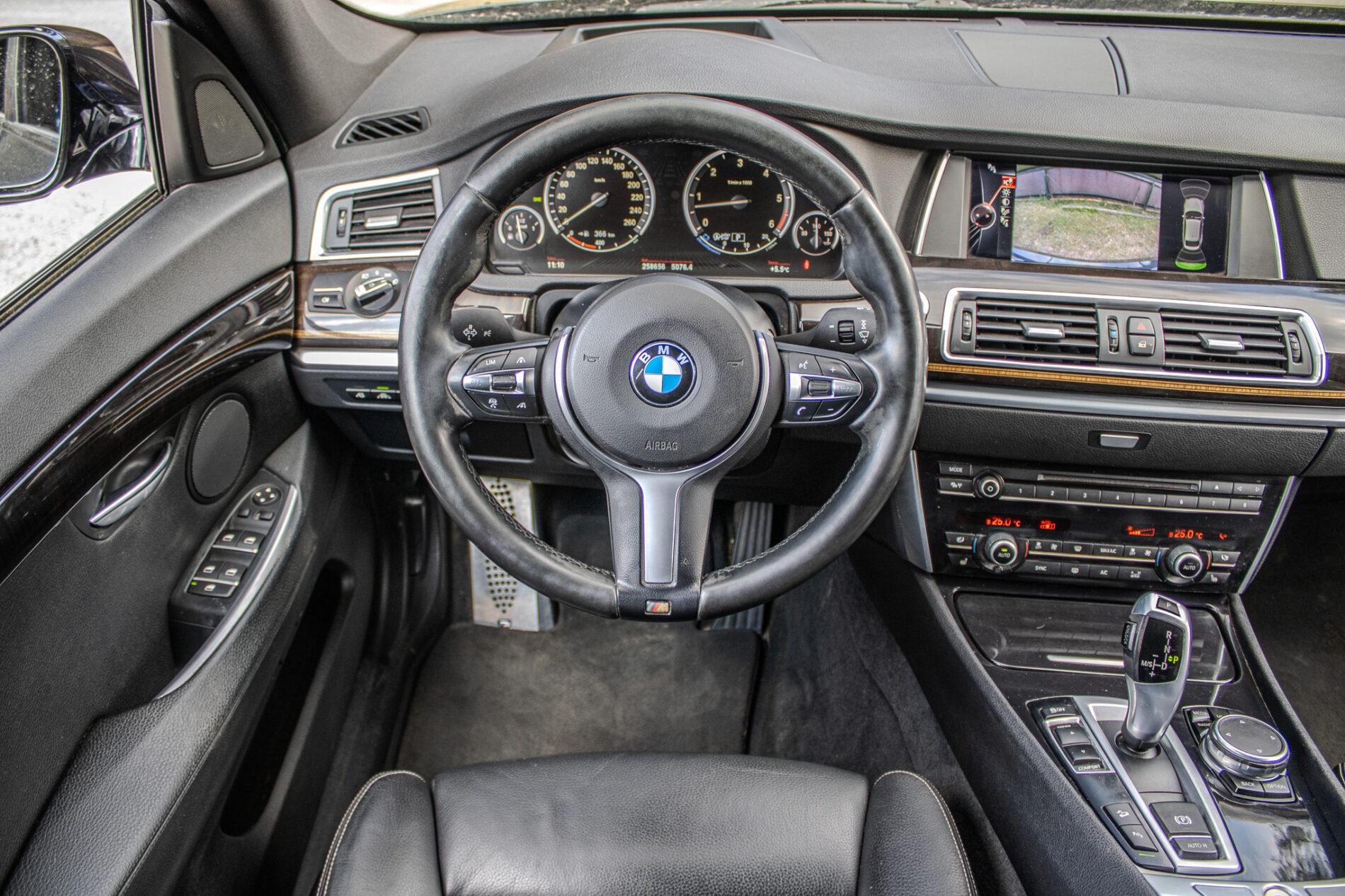 2016 BMW 530d, čierna, 258 656 km