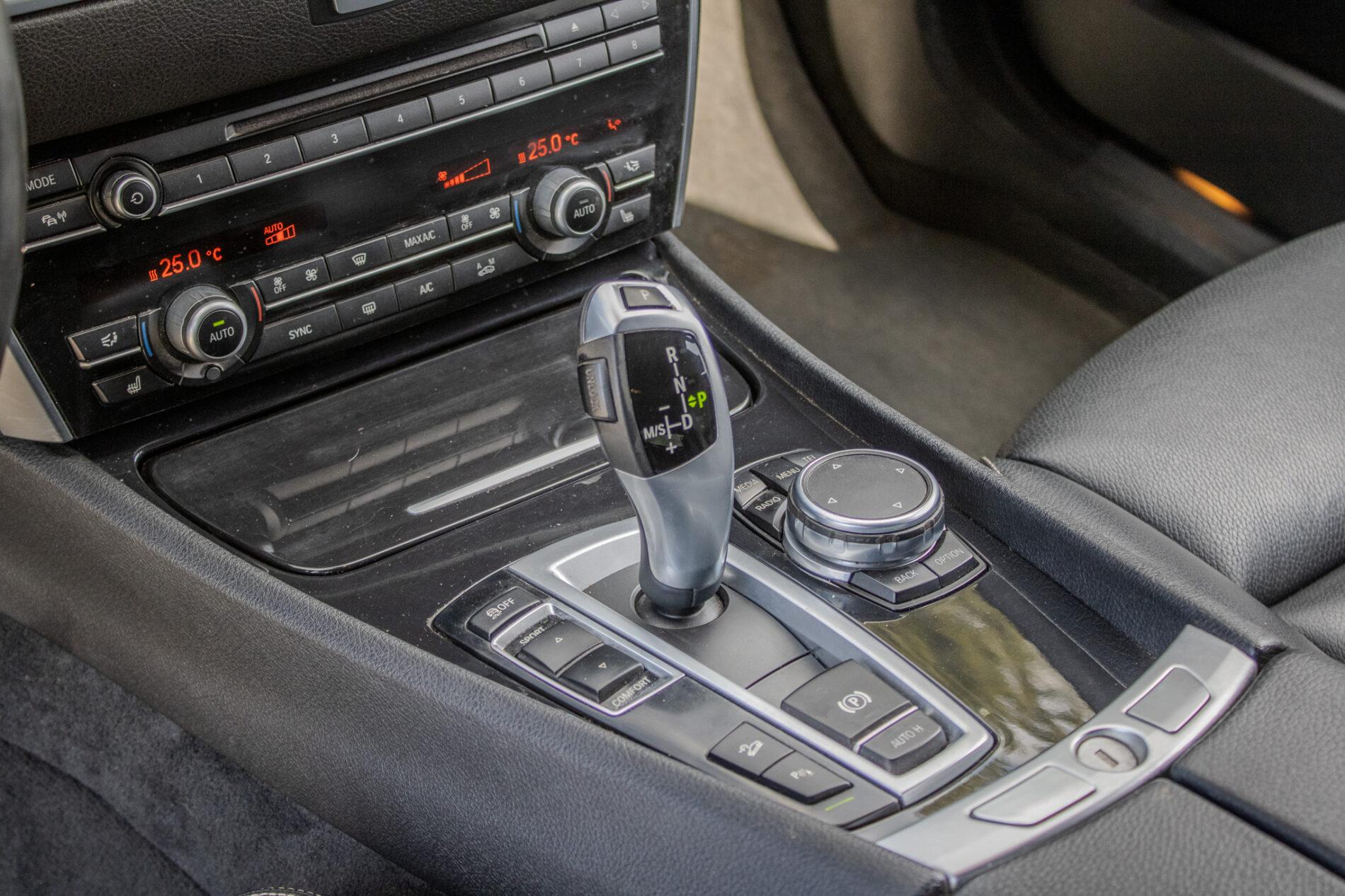 2016 BMW 530d, čierna, 258 656 km