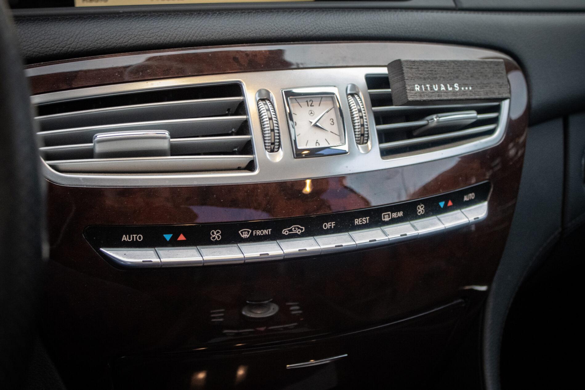 2008 Mercedes-Benz CL 500, čierna kupé, 198 186 km