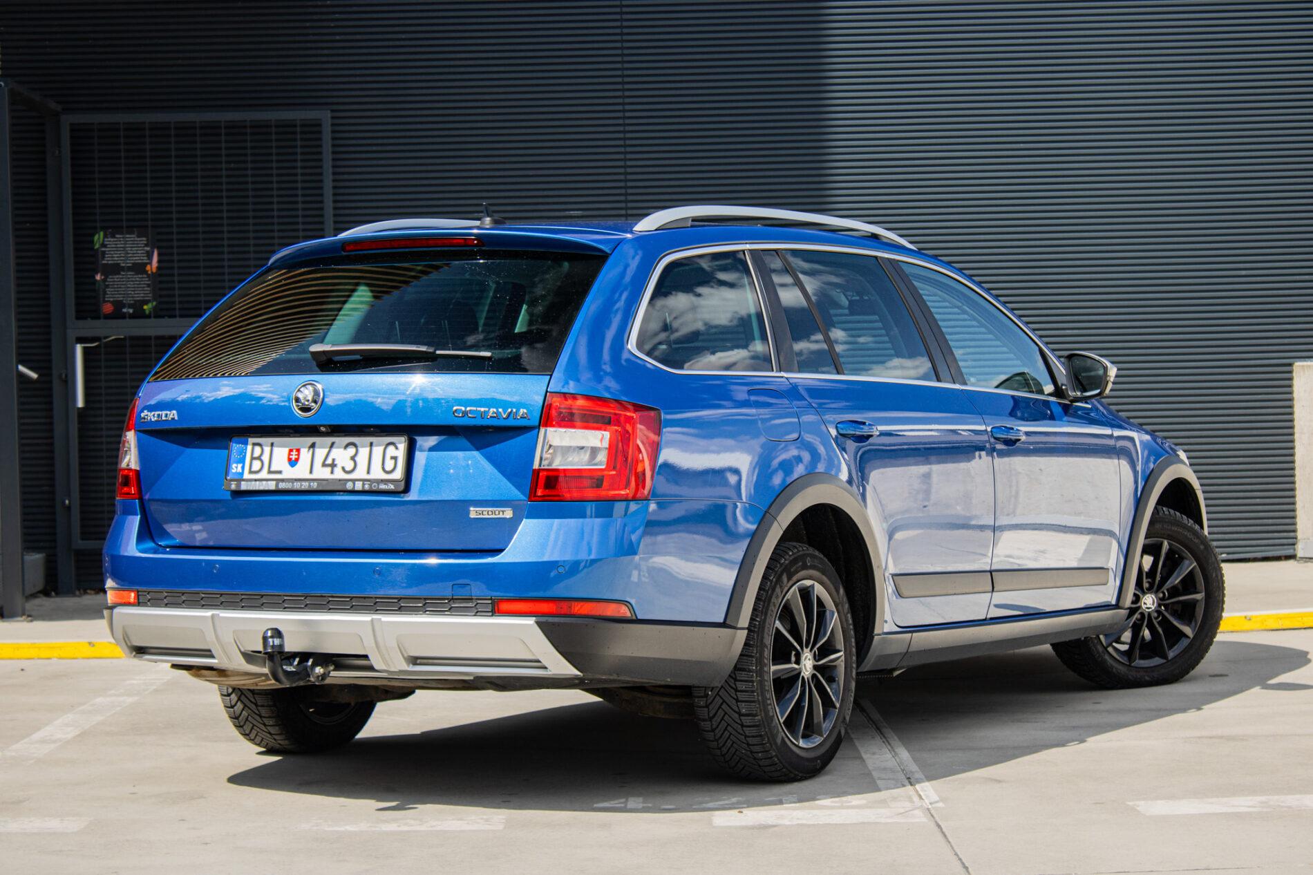 2014 Skoda Octavia RS, modrá kombi, 268 807 km