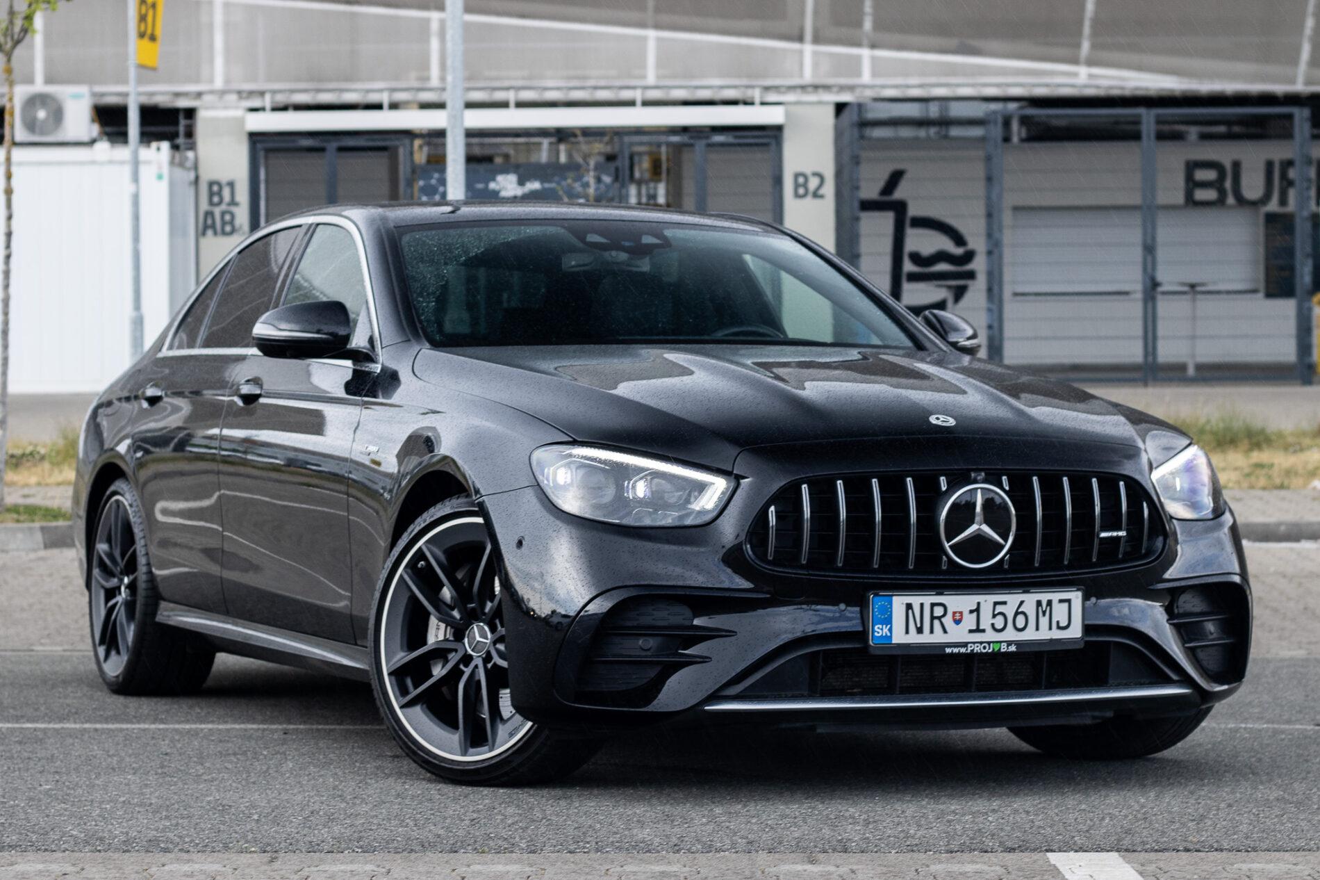 2020 Mercedes-Benz E 53 AMG, čierna sedan, 85 274 km