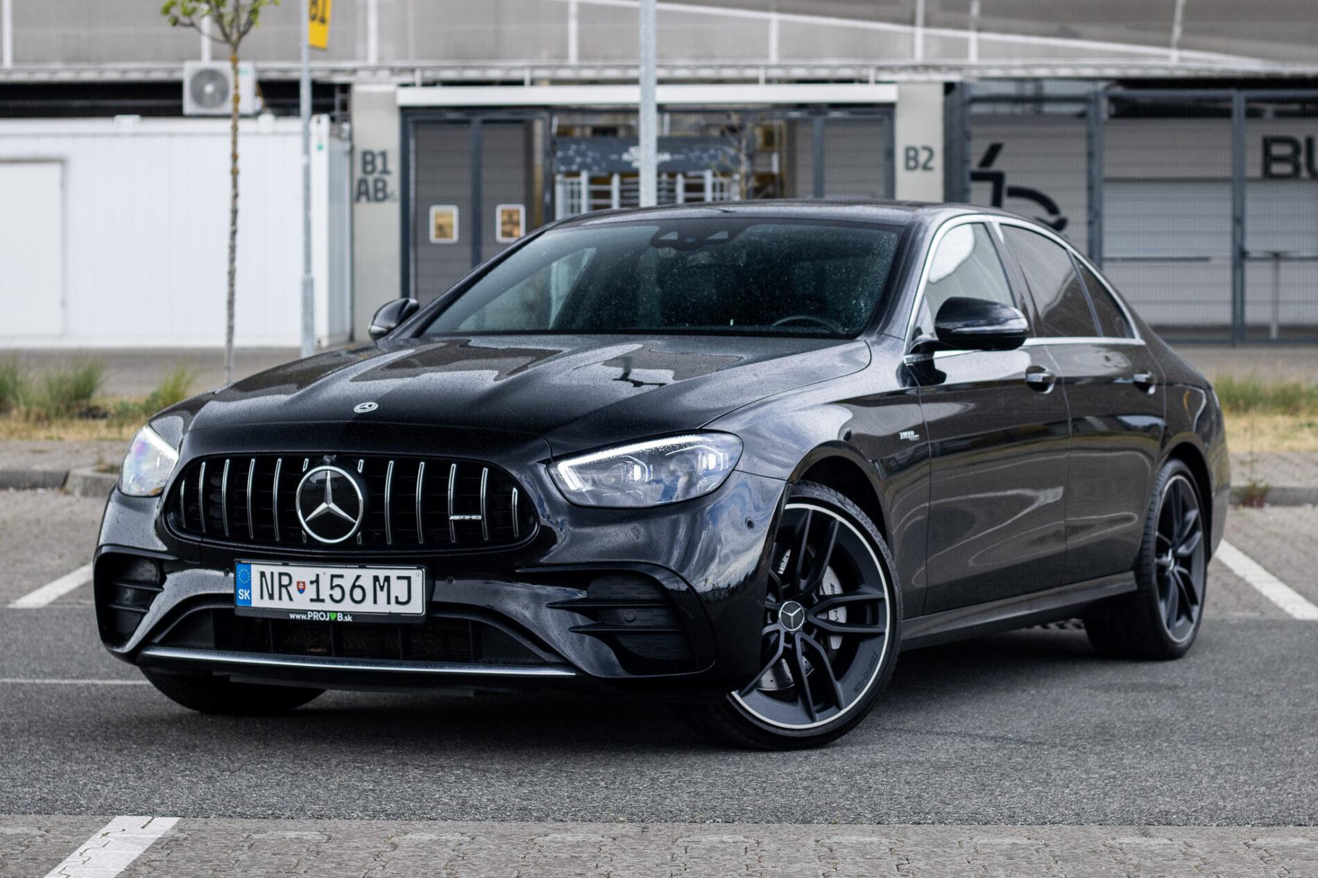 2020 Mercedes-Benz E 53 AMG, čierna sedan, 85 274 km