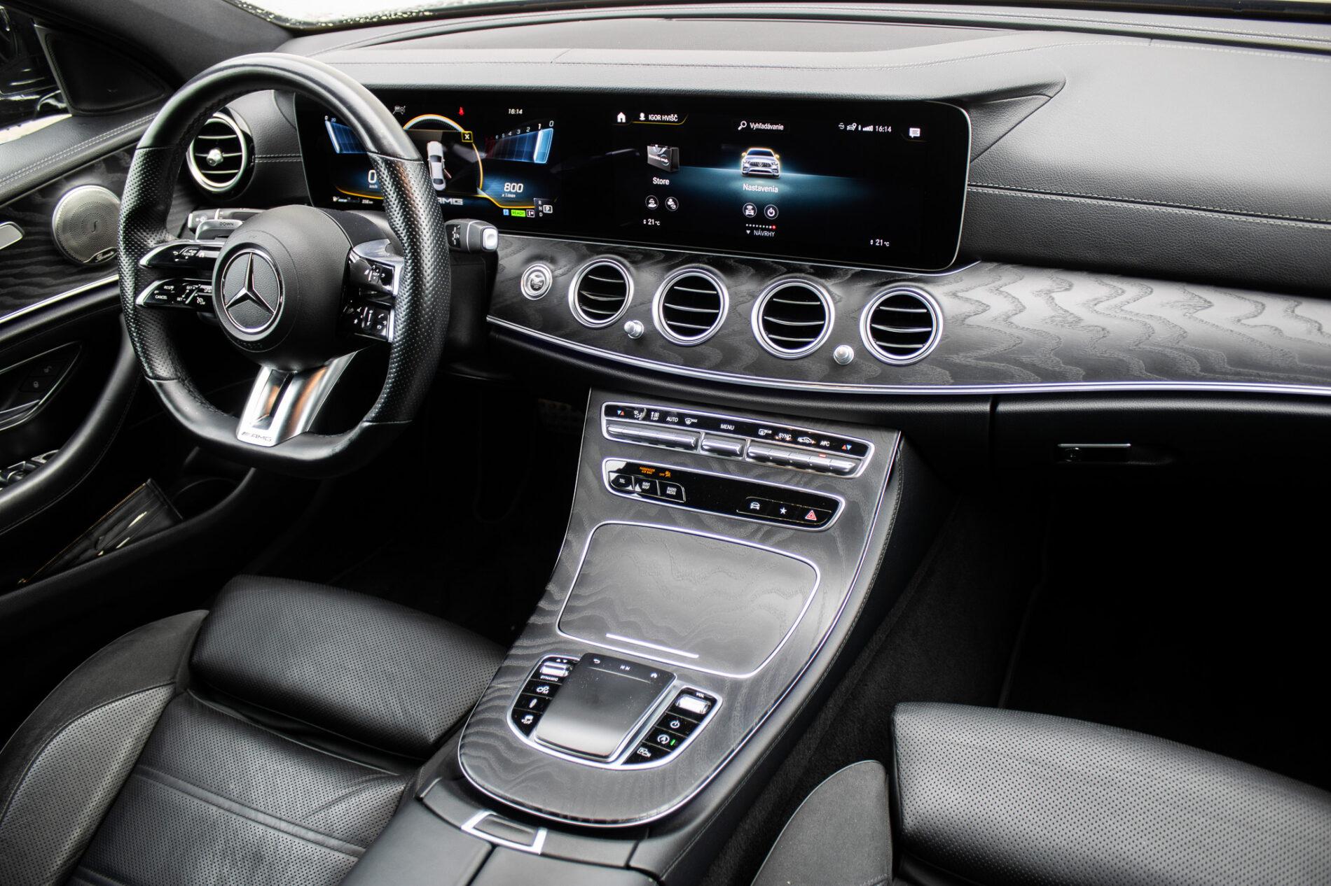 2020 Mercedes-Benz E 53 AMG, čierna sedan, 85 274 km