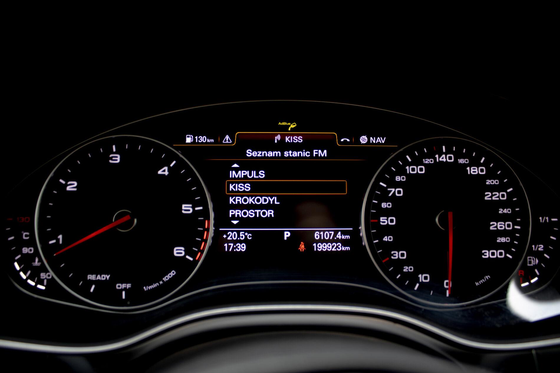2017 AUDI A6, čierna sedan, 199 500 km