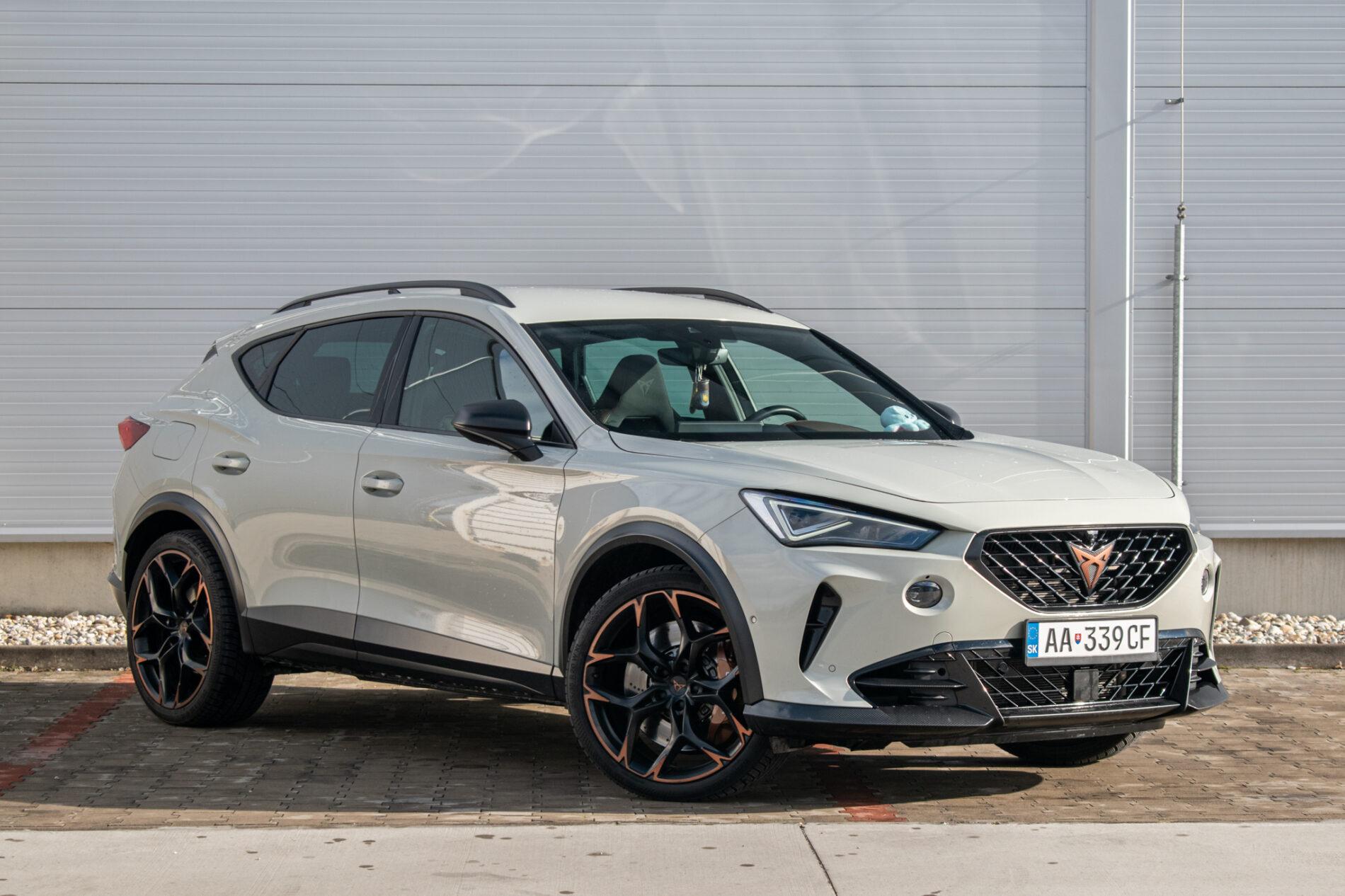 2022 Cupra Formentor VZ5, sivá suv, 45 979 km